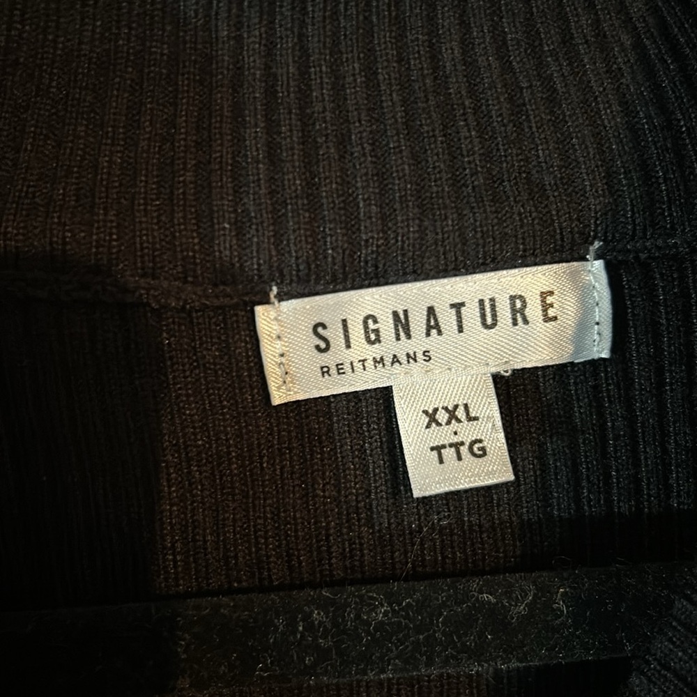 Ladies size XXL Ribbed Mock Neck Sweater with Cutout at the Back - Picture 3 of 10